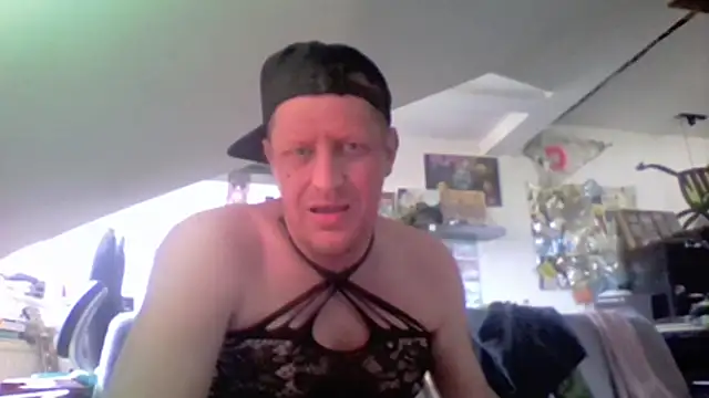Bigthroaterboy online show from June 2026 06:16:02 AM