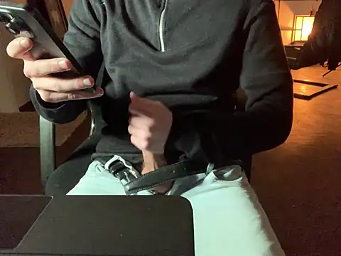 KendrickJiz online show from February 2026 07:09:02 PM