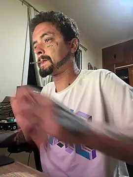 gboy171 online show from April 2026 10:15:02 PM