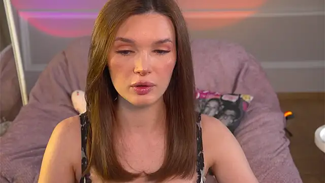 Eva Golden online show from May 2026 04:25:02 PM
