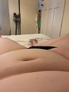 Snapshot of curvygirll2 chatting on June 2026 04:49:02 PM curvygirll2 online show from June 2026 04:49:02 PM