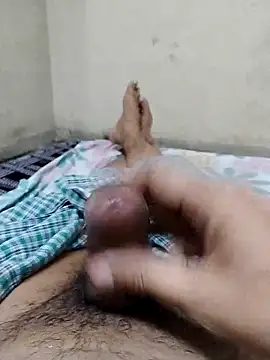 AUNTY1984 online show from September 2025 06:57:01 PM