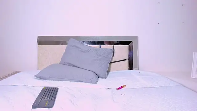 LaurenSnow online show from March 2025 07:26:02 PM