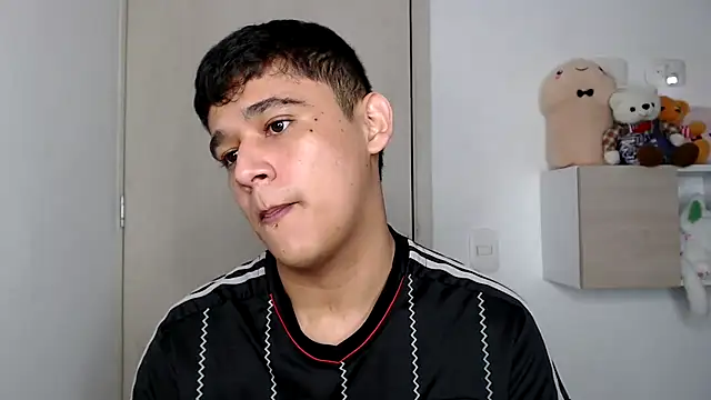 kaiine190 online show from February 2026 09:45:01 AM