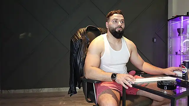 mattmasterss online show from April 2026 03:12:01 PM