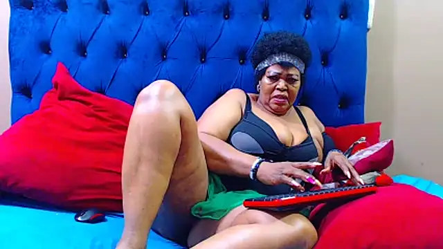 ebonycandy10 online show from April 2026 08:31:01 PM