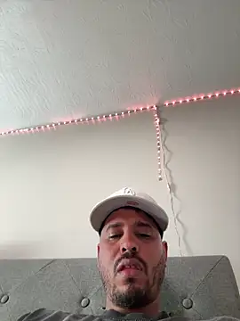 Snapshot of Danypapi chatting on April 2026 04:49:01 PM Danypapi online show from April 2026 04:49:01 PM