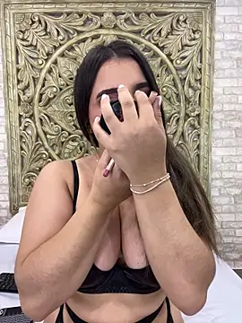 ThaniaJones online show from March 2026 11:58:02 AM