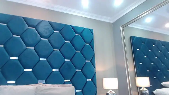 ThaniaJones online show from April 2026 11:55:02 AM