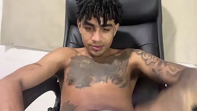 dominic brandd23 online show from March 2026 10:35:02 PM