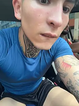  Tomy08calderon online show from November 2025 05:45:02 PM