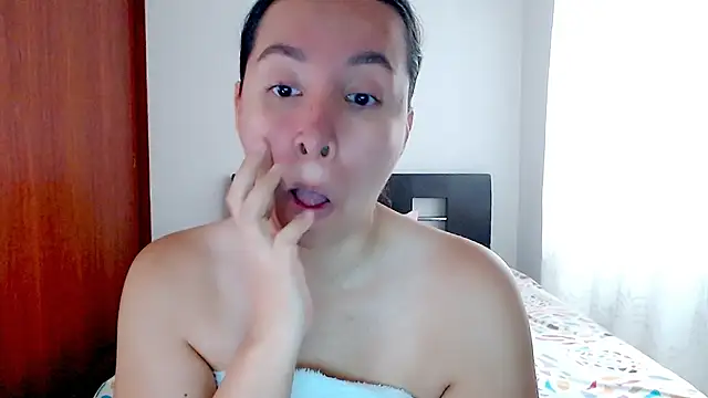 emely sexx20 online show from November 2025 02:39:02 PM