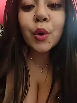 Snapshot of Cristal__04 chatting on July 2026 08:44:02 PM Cristal 04 online show from July 2026 08:44:02 PM