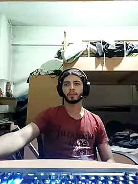 Snapshot of kleineid77 chatting on November 2025 04:40:01 PM kleineid77 online show from November 2025 04:40:01 PM