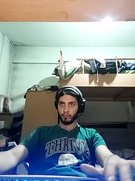 Snapshot of kleineid77 chatting on November 2025 11:14:02 PM kleineid77 online show from November 2025 11:14:02 PM