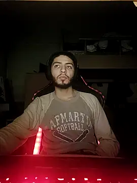 Snapshot of kleineid77 chatting on February 2026 05:29:01 PM kleineid77 online show from February 2026 05:29:01 PM