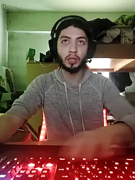 Snapshot of kleineid77 chatting on February 2026 12:58:02 PM kleineid77 online show from February 2026 12:58:02 PM