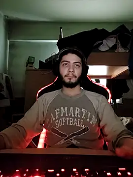 Snapshot of kleineid77 chatting on February 2026 02:40:02 PM kleineid77 online show from February 2026 02:40:02 PM