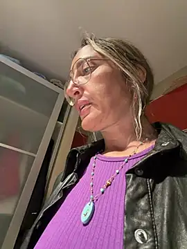 Snapshot of casalinga88 chatting on April 2026 07:48:01 PM casalinga88 online show from April 2026 07:48:01 PM