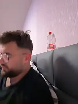 yxssxn24403 online show from October 2025 03:15:02 AM