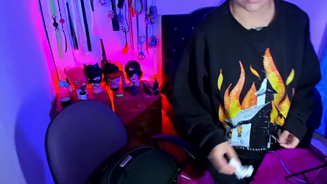 LucyStrike  online show from January 2026 12:35:01 AM