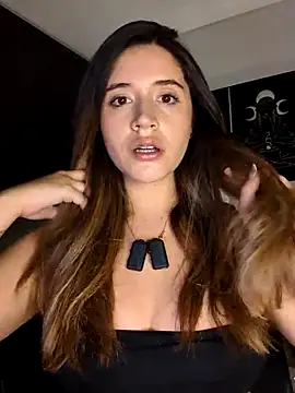 maliciaworld online show from April 2026 11:36:01 PM