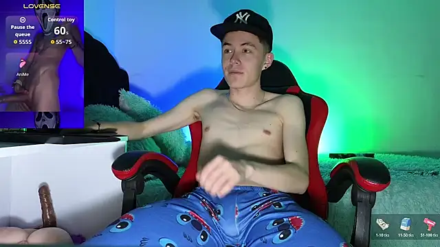 Elian Cooper online show from March 2026 12:54:02 AM