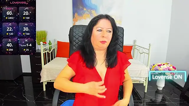 Julia Dean online show from April 2026 11:57:01 AM