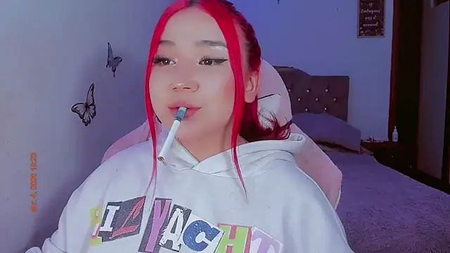 madisonx17 online show from April 2026 11:24:01 PM