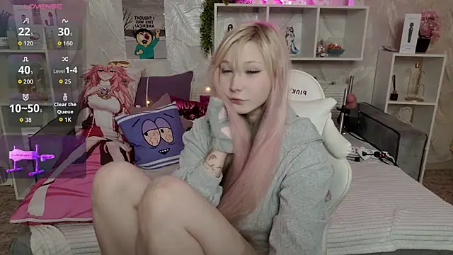 MeowkaKitty online show from April 2026 01:38:01 AM