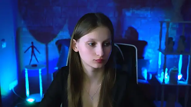 EllaHorton online show from February 2025 03:43:02 PM