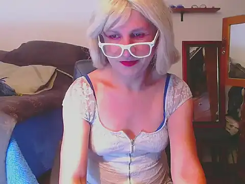 LorenJade online show from April 2026 07:45:01 AM