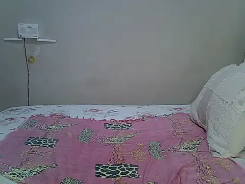 Snapshot of Cariepink chatting on July 2026 08:59:02 PM Cariepink online show from July 2026 08:59:02 PM