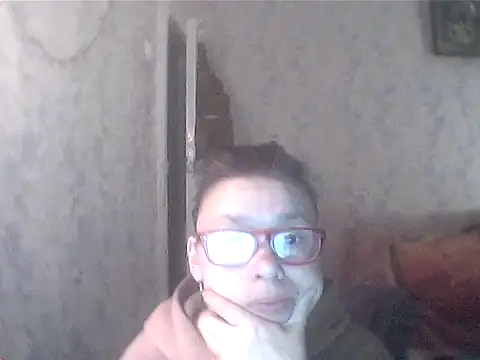 MadamDreamx online show from April 2026 02:48:01 AM