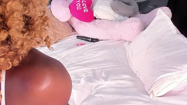 AfroditaRoy online show from May 2026 12:18:01 AM