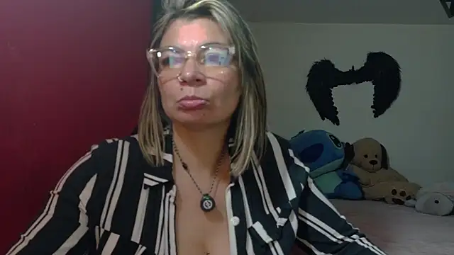 charlotedoll online show from June 2026 03:25:01 AM