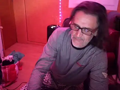 Lia Y PatrickX online show from November 2025 10:56:01 PM