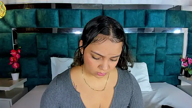 Abril Gomez06 online show from March 2026 06:44:02 PM