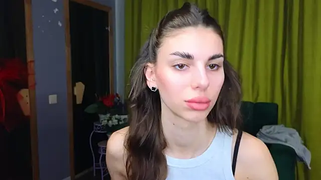 EmmyGreans online show from March 2026 05:41:02 AM