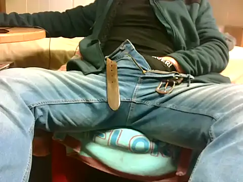 Giulio35 Pika online show from March 2026 06:18:01 AM