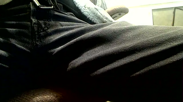 markluvskitty online show from April 2026 12:32:02 PM