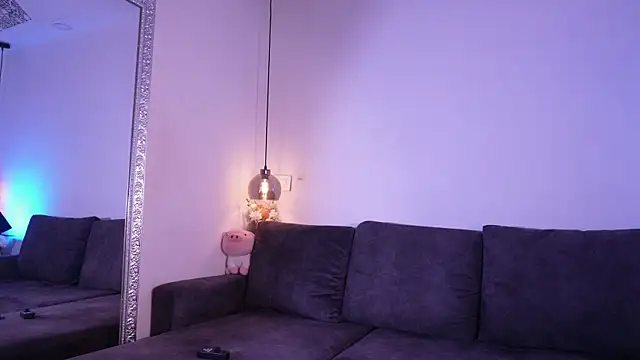 Isabella francoo online show from May 2026 11:48:02 AM