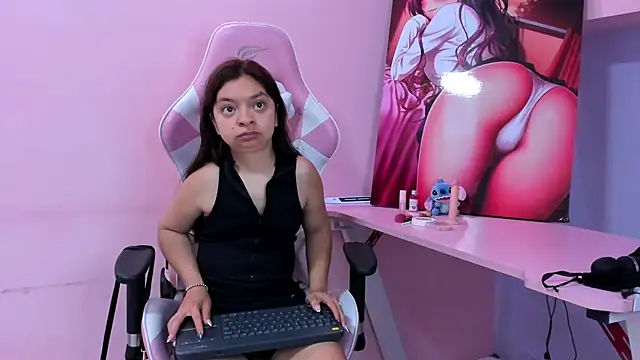 CharlotteMuller online show from April 2026 08:35:02 PM