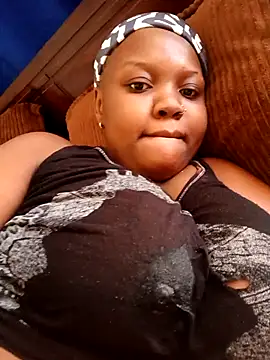 queennapal online show from March 2026 11:49:02 AM