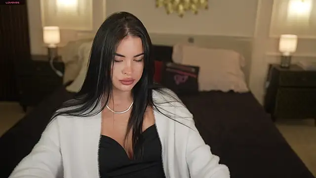 Tina Breeze online show from July 2026 07:22:01 AM