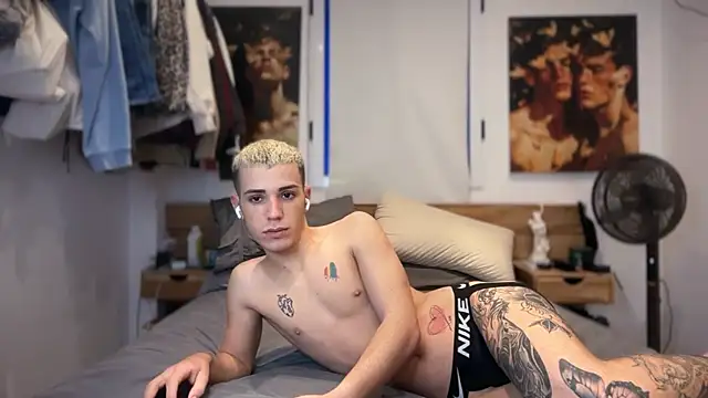 Snapshot of Cristian_Delgado chatting on March 2026 05:52:01 AM Cristian Delgado online show from March 2026 05:52:01 AM