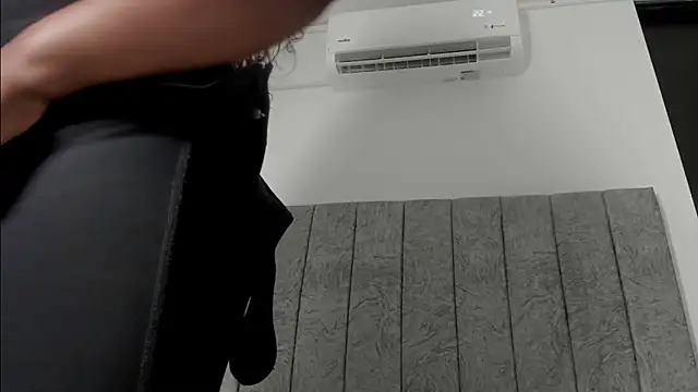 emilyrojas online show from March 2026 12:10:02 PM