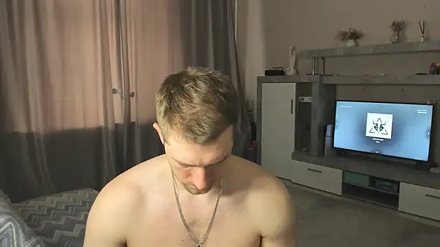 Snapshot of EthanPinkman chatting on June 2026 07:19:01 AM EthanPinkman online show from June 2026 07:19:01 AM