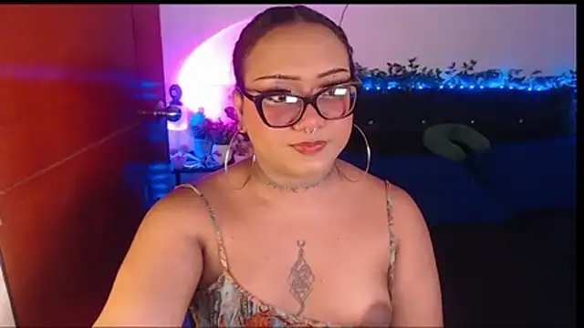 LiaScarlett online show from June 2026 01:30:02 AM