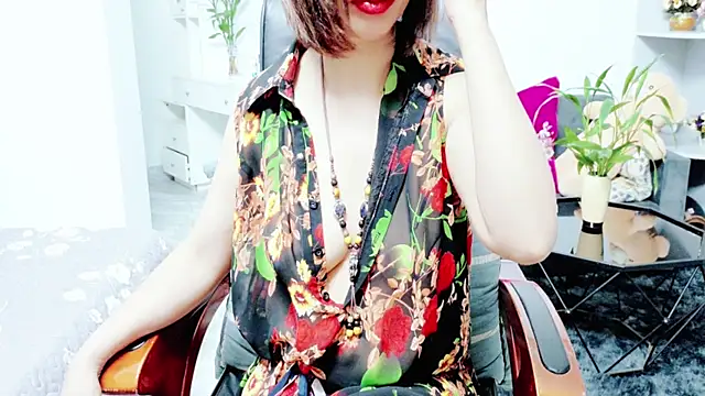 Snapshot of Miu-Le chatting on June 2026 08:29:02 PM Miu-Le online show from June 2026 08:29:02 PM